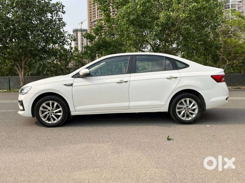 Skoda Slavia 1.0 Ambition Tsi At, 2022, Petrol