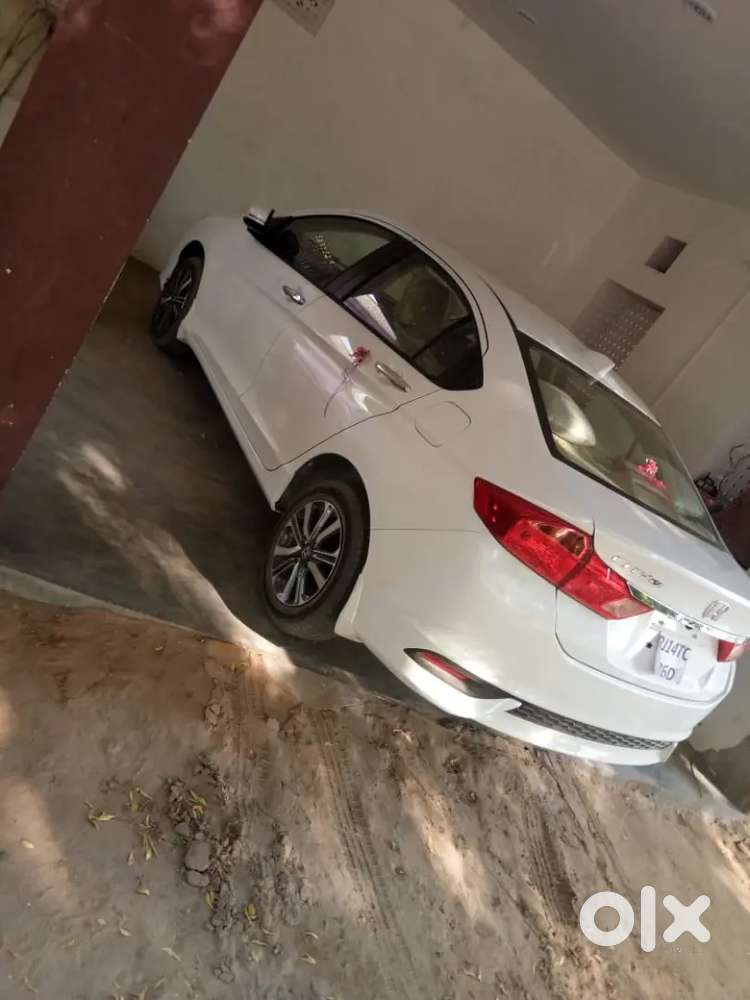 Honda City 2017 Diesel Wall Maintaine And Very Good Condition