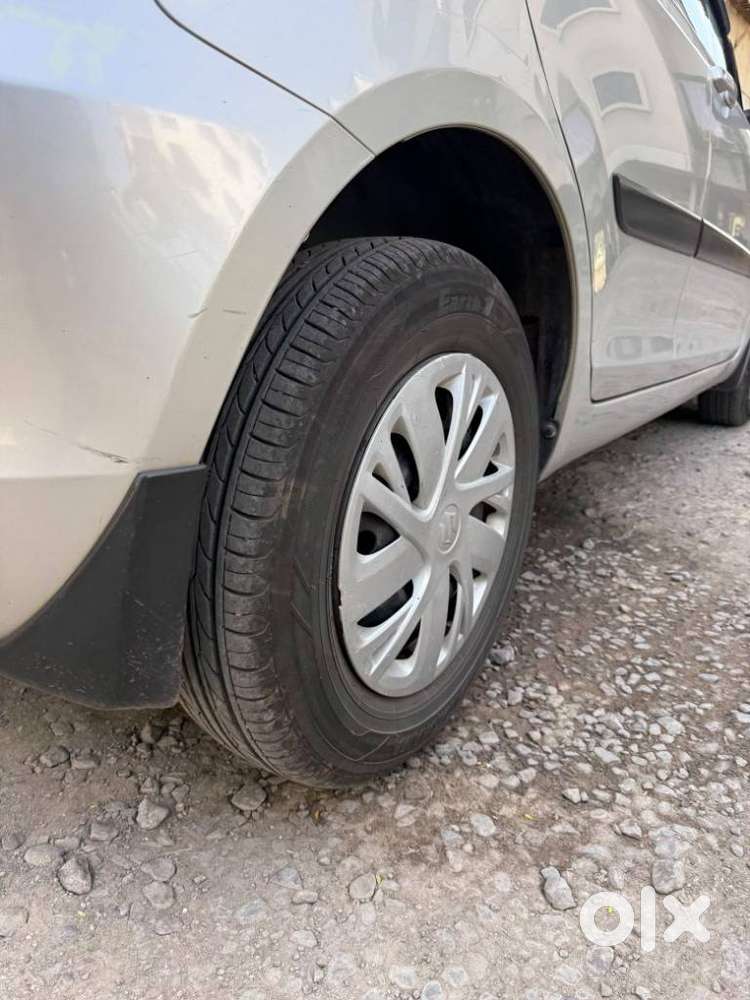 Maruti Suzuki Swift Vxi 1.2 Abs Bs-iv, 2015, Petrol