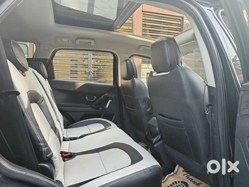 Tata Safari 2.0 Kryotec Xt Plus Dark Edition, 2023, Diesel