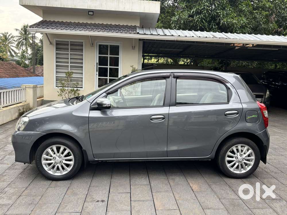 Toyota Etios Liva Vx, 2015, Petrol