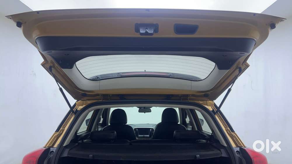 Mahindra Xuv300 W8 Amt Optional Diesel, 2023, Petrol