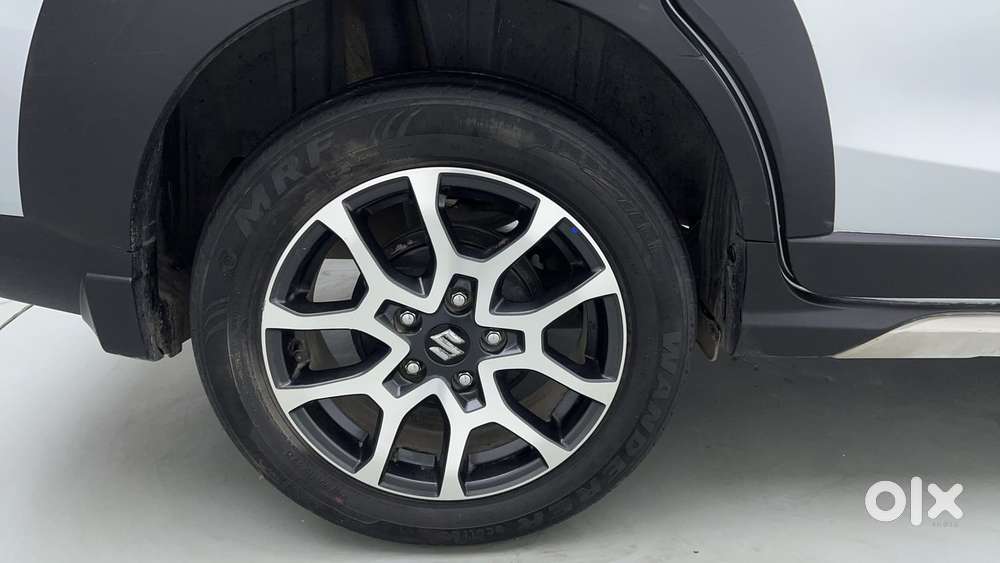 Maruti Suzuki Xl6 1.5 Zeta Mt, 2022, Petrol