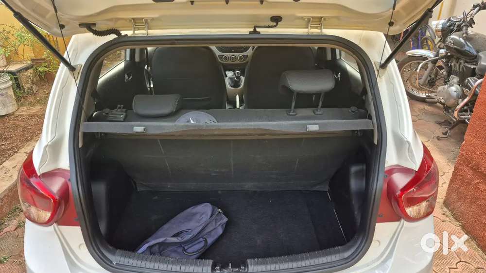 Hyundai Grand I10 2015 Petrol 54000 Km Driven