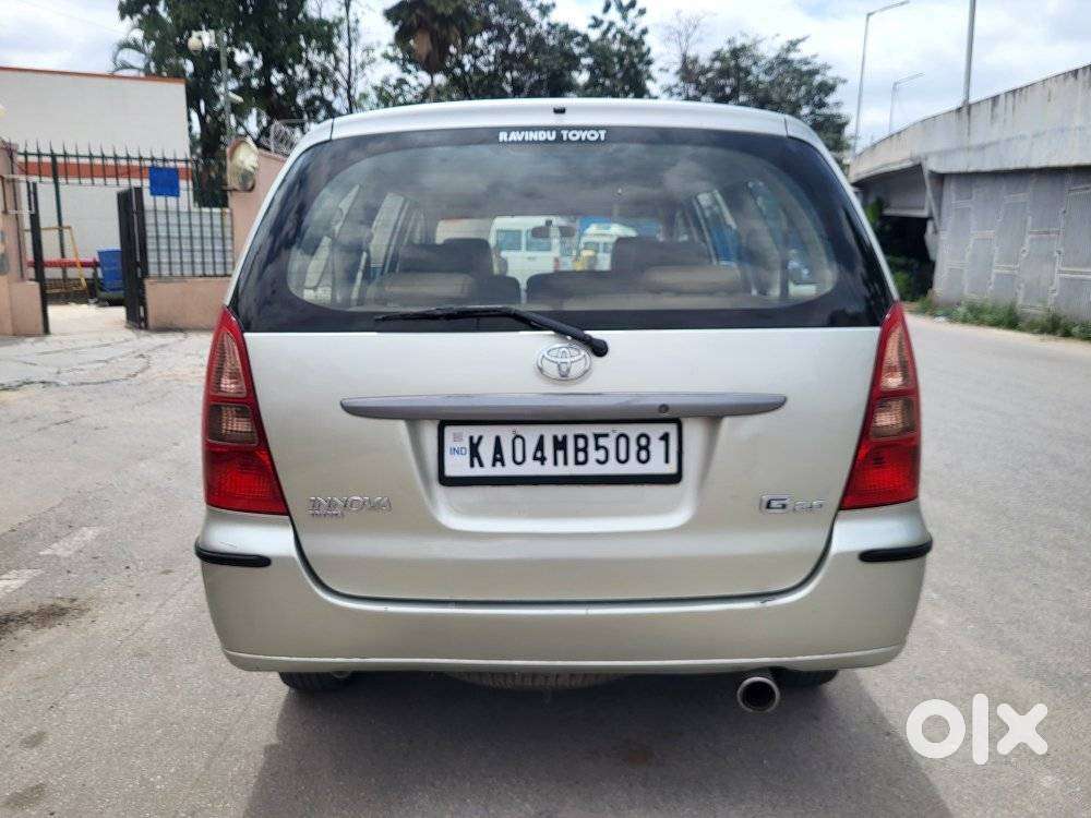 Toyota Innova 2.5 Gx 8 Str Bs-iii, 2005, Petrol