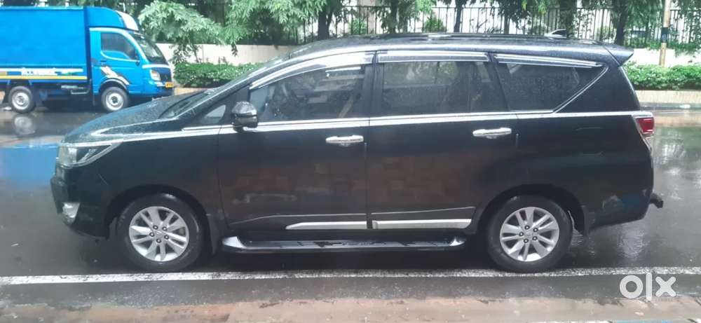 Toyota Innova Crysta [2020-ongoing] 2.4 Gx 8 Str, 2024, Diesel