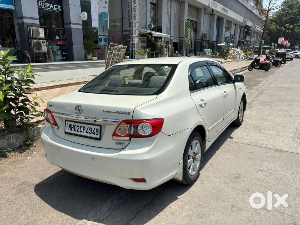 Toyota Corolla Altis 2012 Petrol Well Maintained