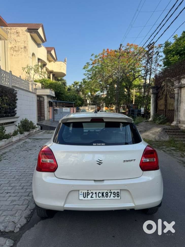 Maruti Suzuki Swift Vxi + Manual, 2021, Petrol
