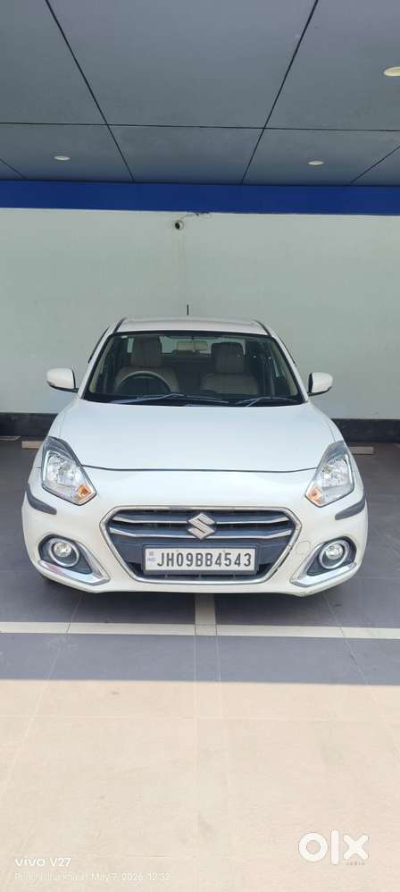 Maruti Suzuki Dzire 1.2 Vxi, 2023, Petrol