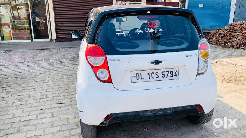 Chevrolet Beat Petrol 2015