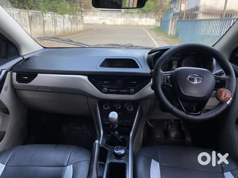 Tata Nexon, 2018, Petrol