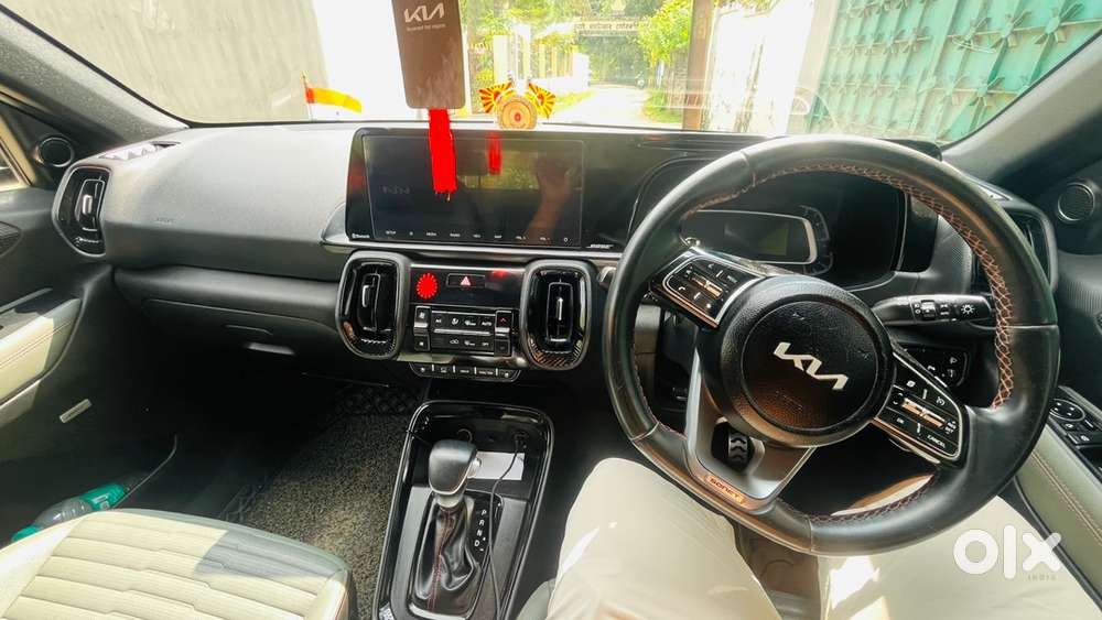 Kia Sonet Petrol Well Maintained