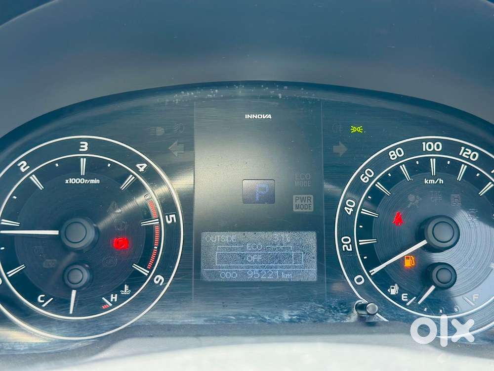 Toyota Innova Crysta 2.8 Gx At, 2016, Diesel