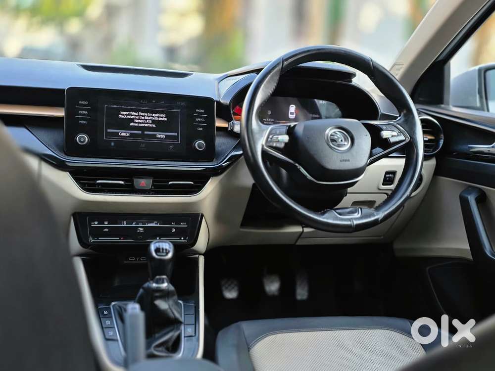 Skoda Slavia Style 1.0l Tsi Mt, 2023, Petrol