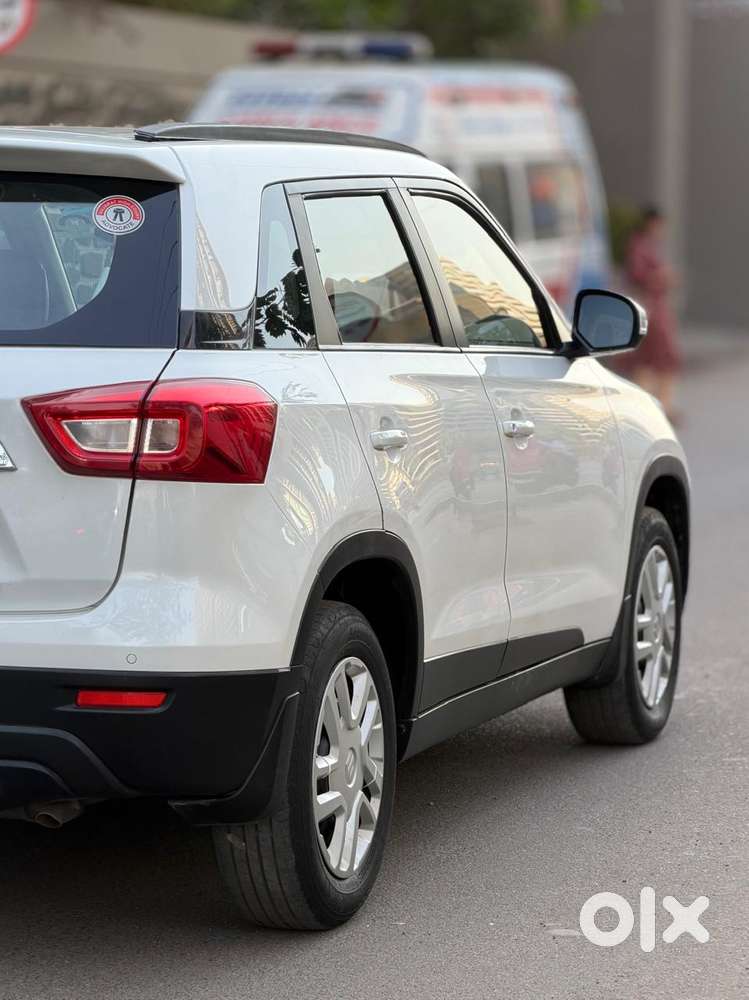 Maruti Suzuki Brezza 1.5 Lxi Cng, 2021, Cng & Hybrids