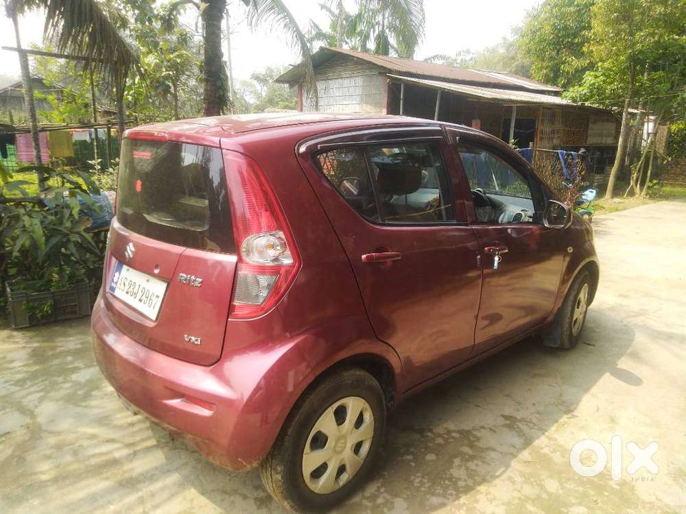 As, Power Window, Music System, Power Steering.