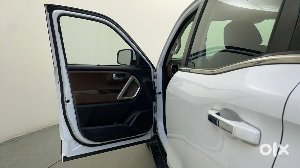 Mahindra Scorpio N Z8 L Petrol At 7 Str, 2022, Petrol