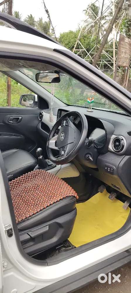 Hyundai Exter Sx Cng | Oct 2025 | 1st Owner | 14k Km | Sunroof