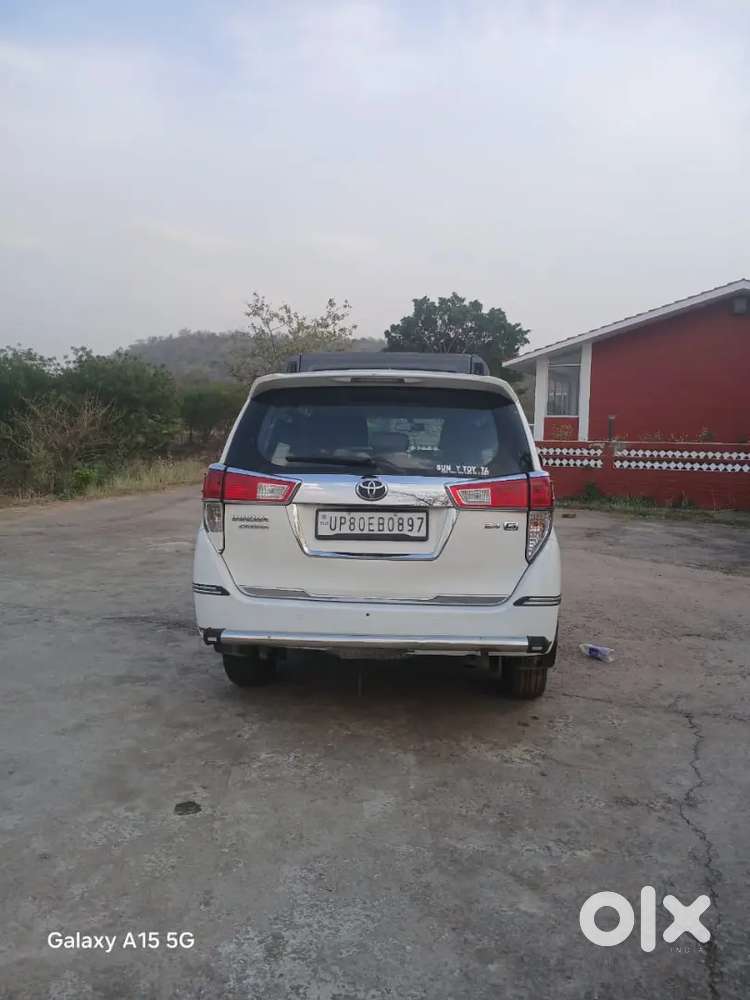 Toyota Innova Crysta 2017