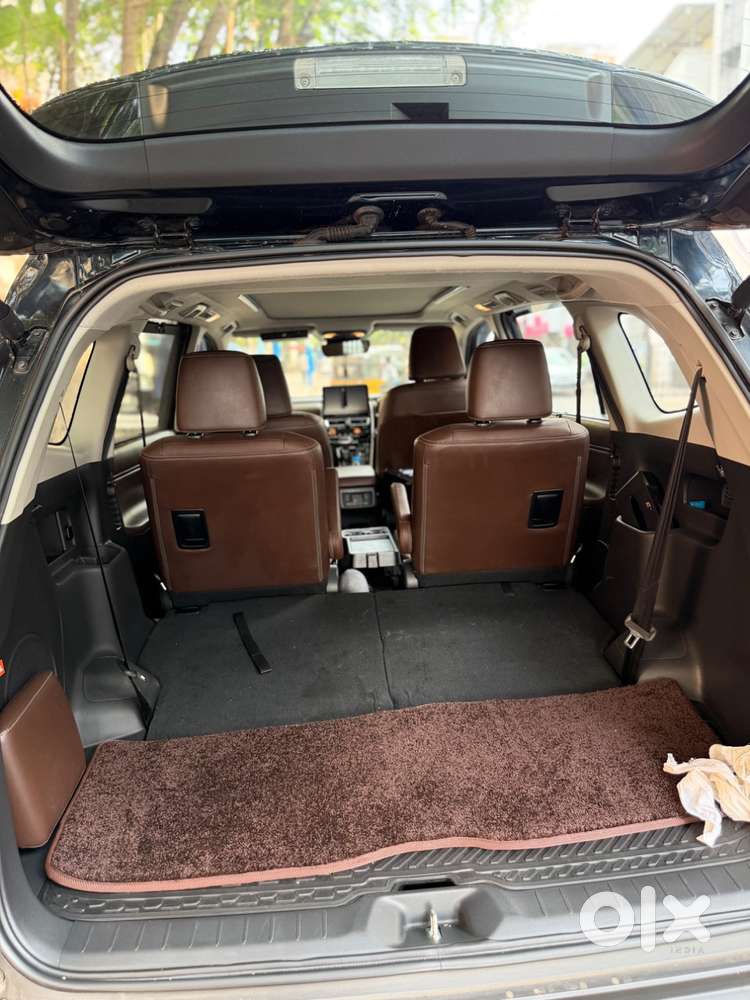 Toyota Innova Hycross 2023 Petrol 19000 Km Driven