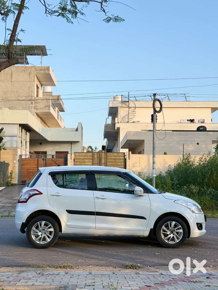 Maruti Suzuki Swift 1.3 Zxi, 2013, Petrol