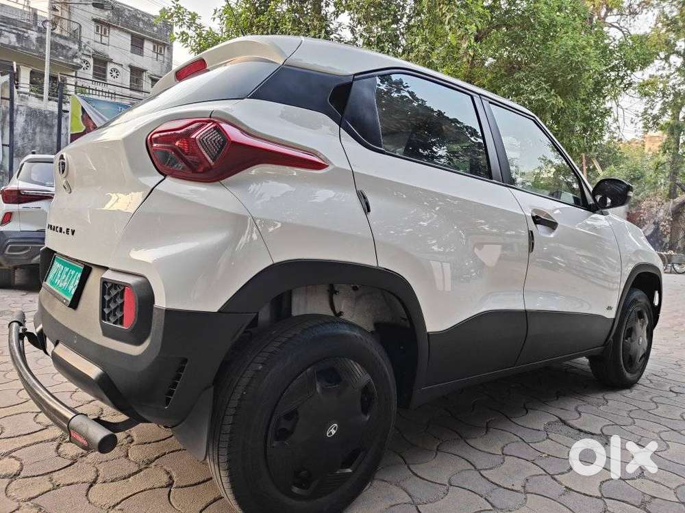 Tata Punch Ev Smart Plus, 2025, Electric