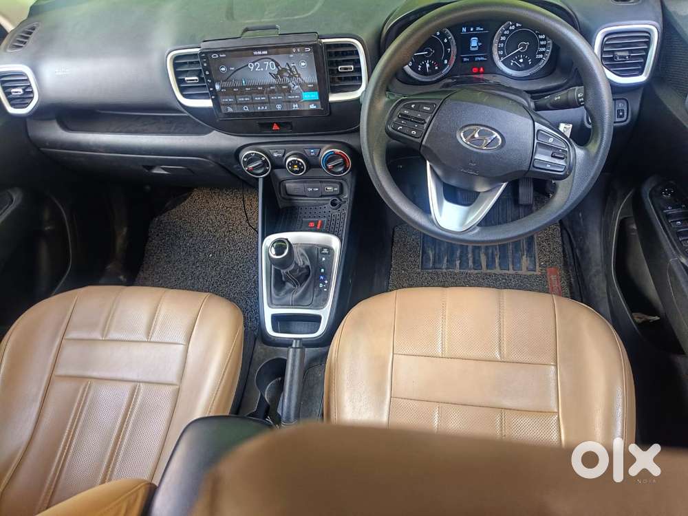 Hyundai Venue S Turbo Dct, 2022, Petrol