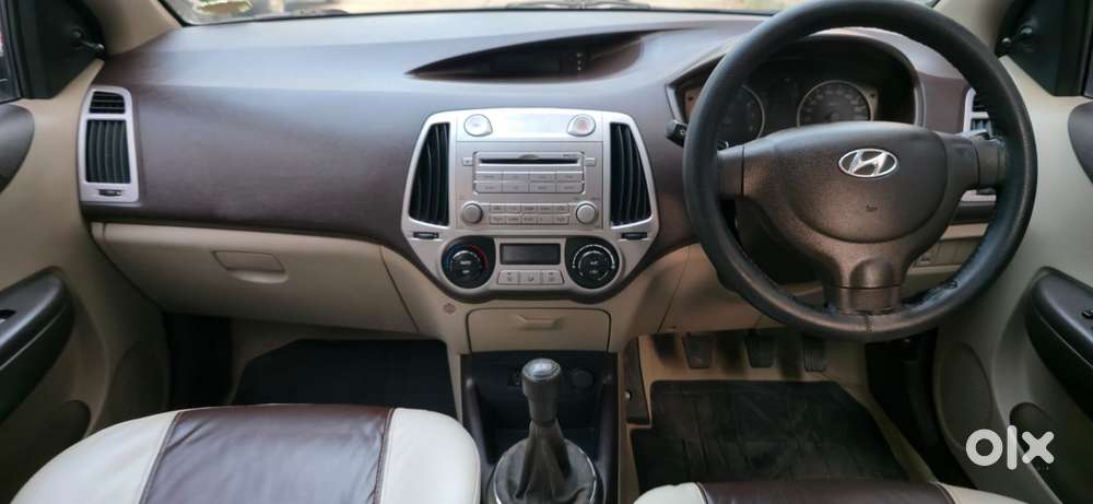 Hyundai I20 Petrol Cvt Magna Executive, 2012, Petrol
