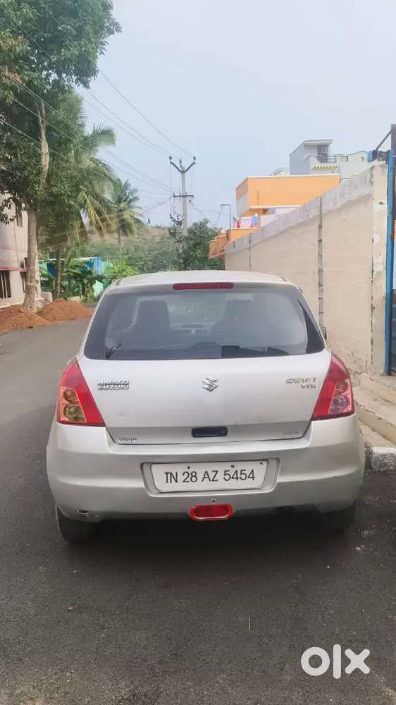 Maruti Suzuki Swift 2010