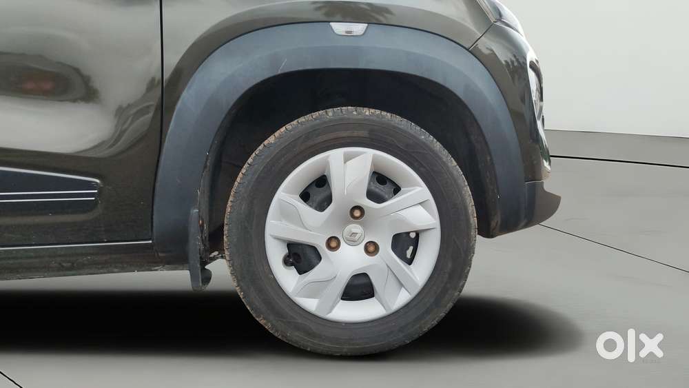 Renault Kwid 1.0 Rxt Amt, 2022, Petrol