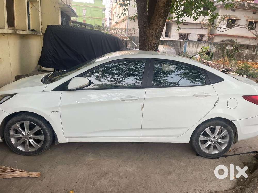 Hyundai Verna 2011 Petrol 38486 Km Driven