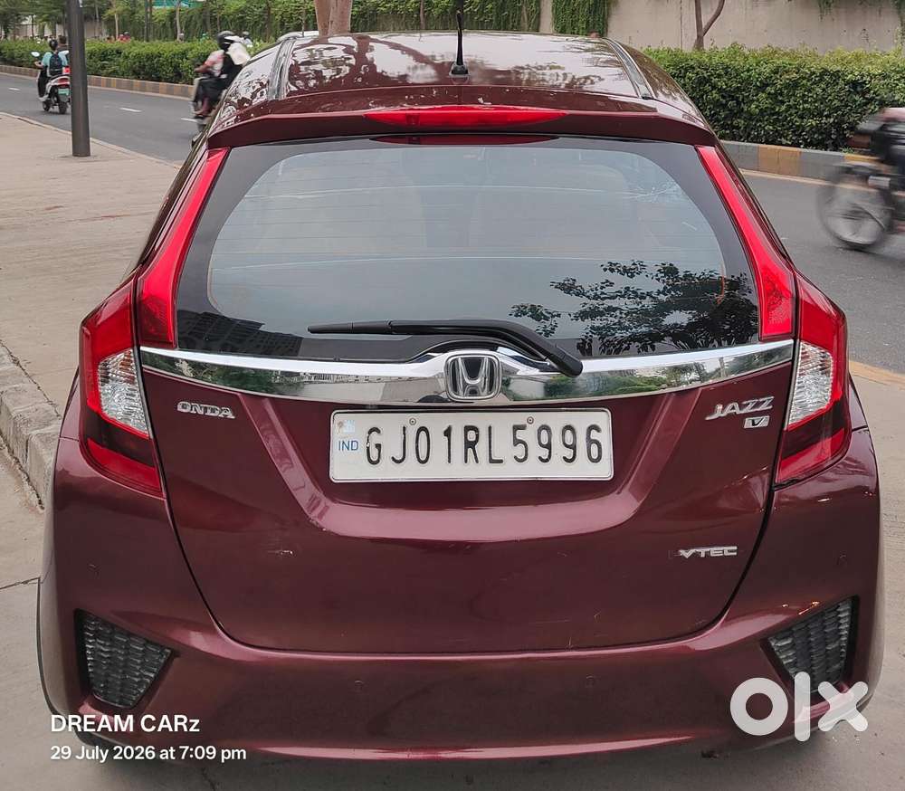 Honda Jazz Vx Cvt, 2015, Cng & Hybrids
