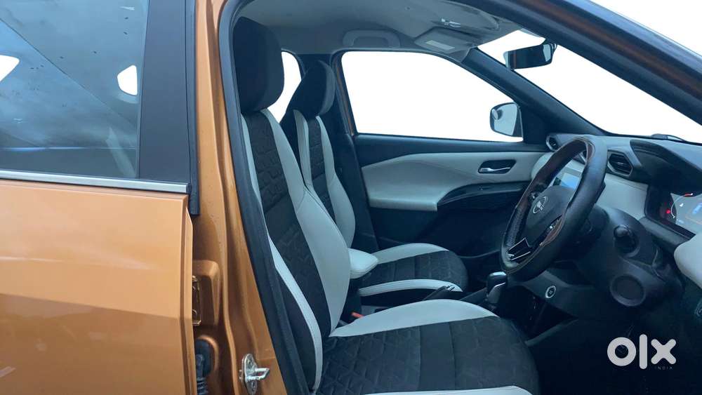 Nissan Magnite Kuro Edition 1.0 Turbo Petrol Cvt, 2024, Petrol