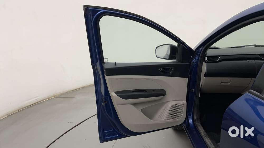 Renault Triber Rxt, 2021, Petrol