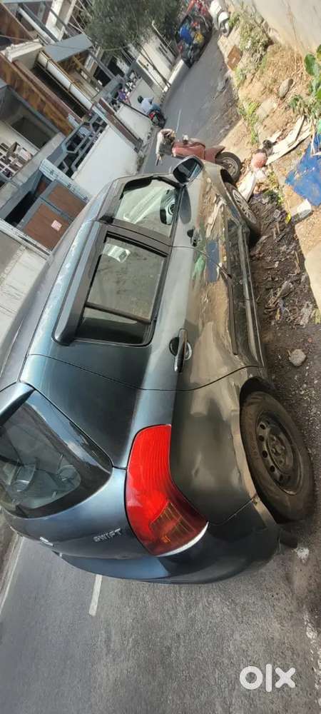 Maruti Suzuki Swift 2006 Petrol Well Maintained