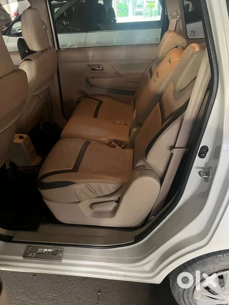 Maruti Suzuki Ertiga 2018 December Petrol 23666 Km Driven