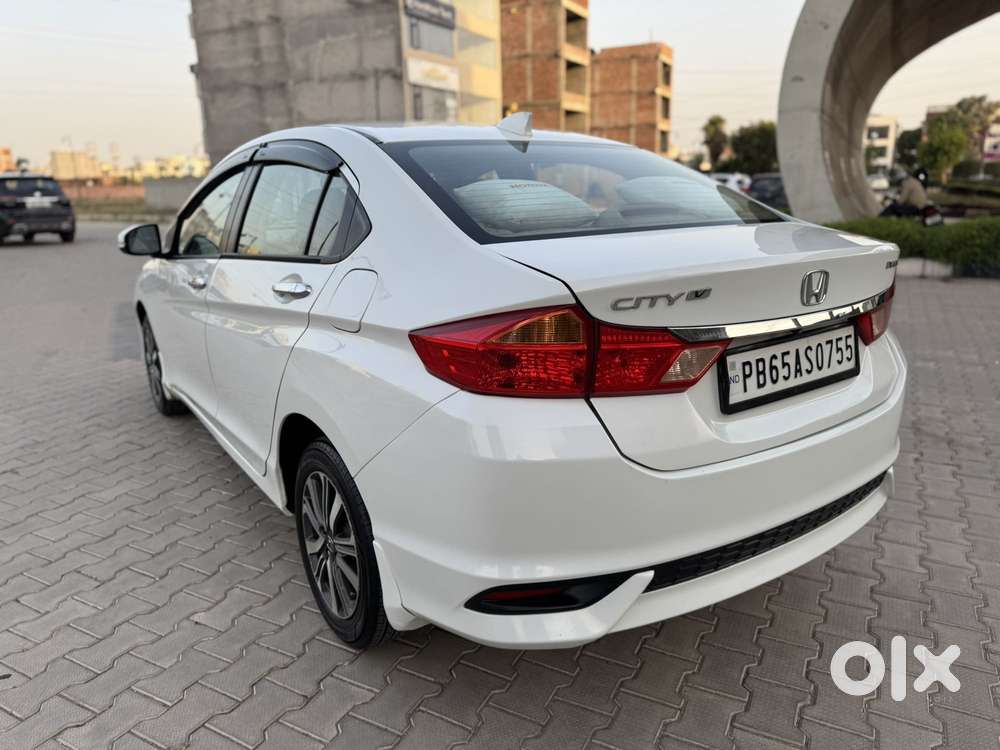 Honda City I-vtec V, 2018, Petrol
