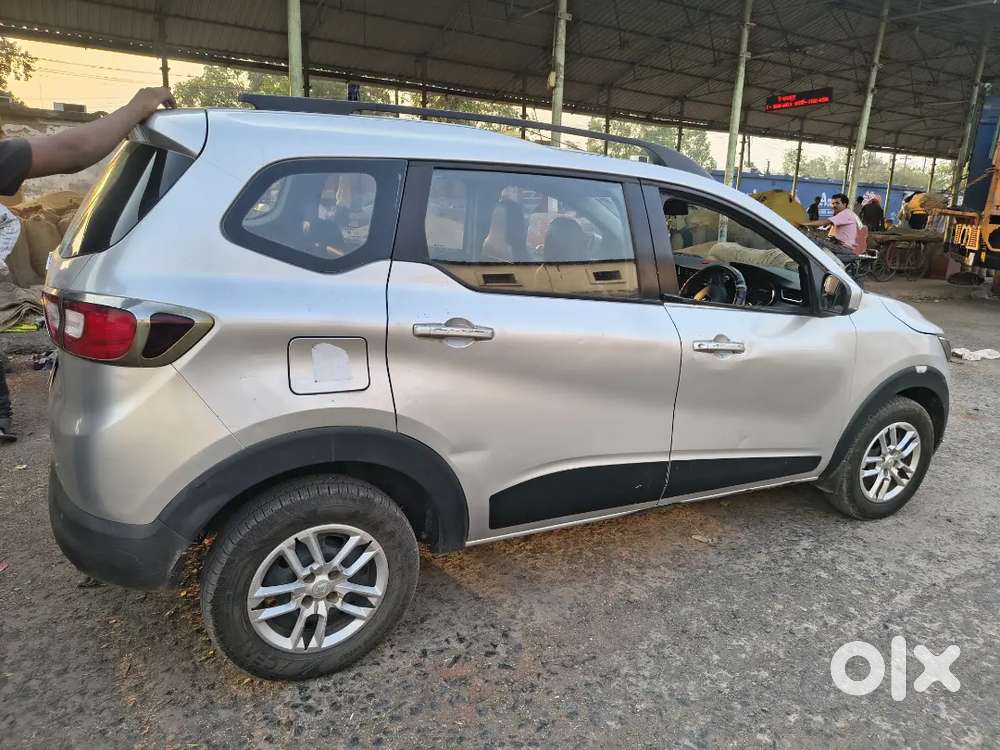 Renault Triber 1.0 Rxz 2021 कार