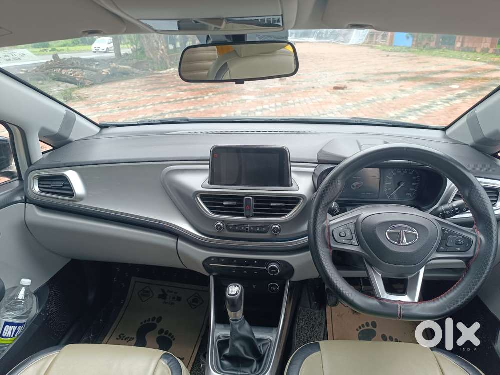 Tata Altroz Xz, 2020, Petrol