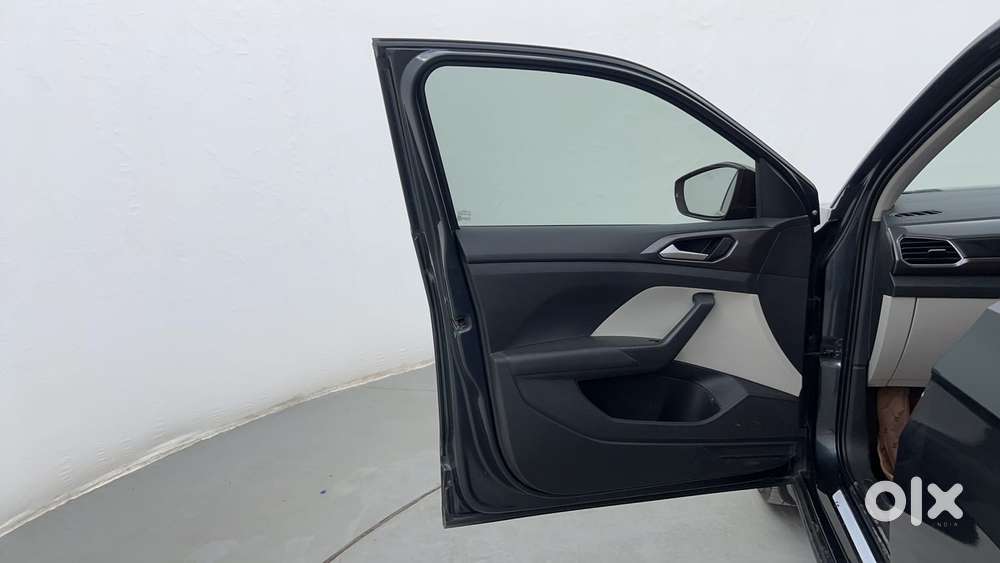 Volkswagen Taigun Topline 1.0 Tsi At (electric Seats), 2021, Petrol