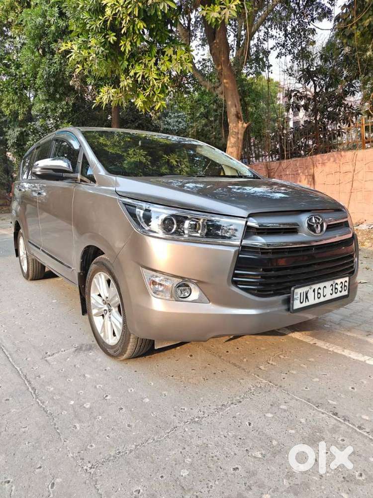 Toyota Innova Crysta
