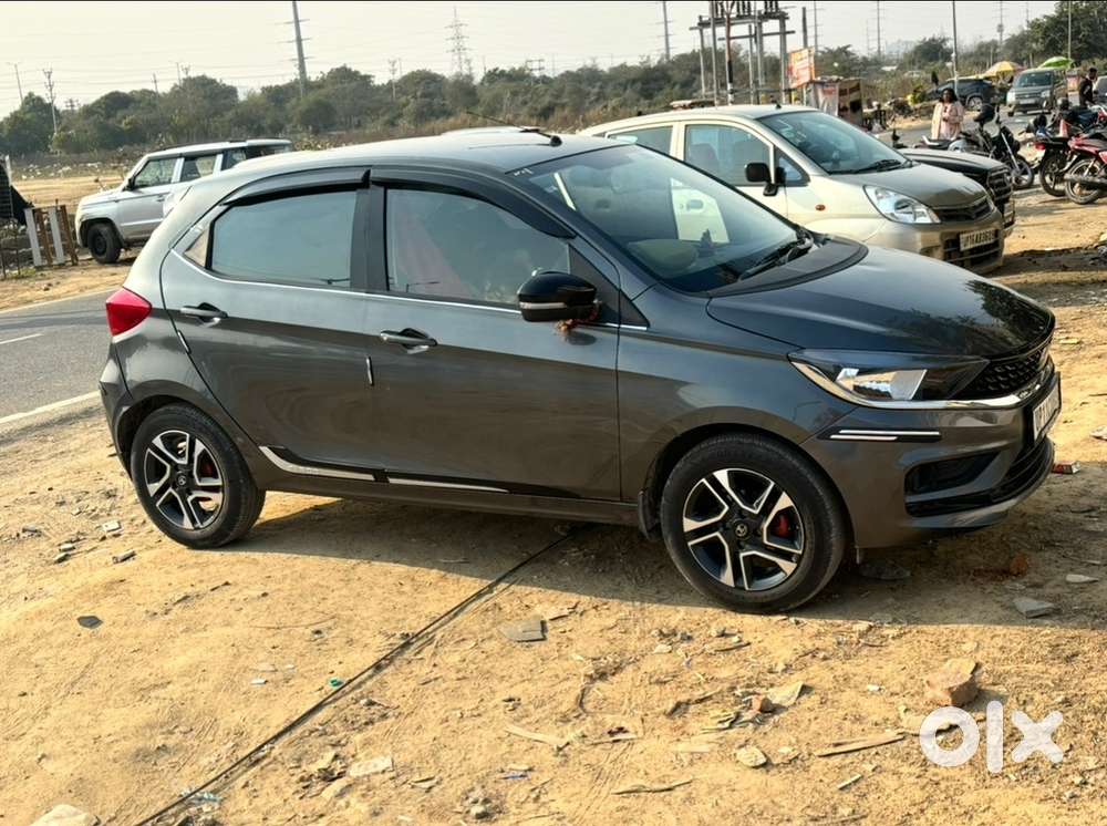 Tata Tiago Cng Twn Xta 1.2 Rtn Model 14 June 2014  Colour Daytona Grey