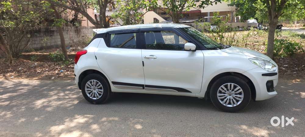 Maruti Suzuki Swift Vxi + Manual, 2020, Petrol