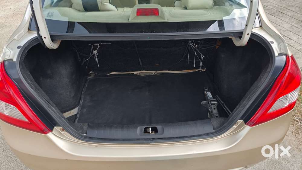Maruti Suzuki Swift Dzire 1.2 Vxi Bsiv, 2012, Petrol