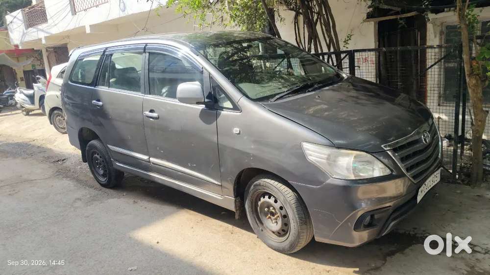 Toyota Innova Hycross 2013 Diesel