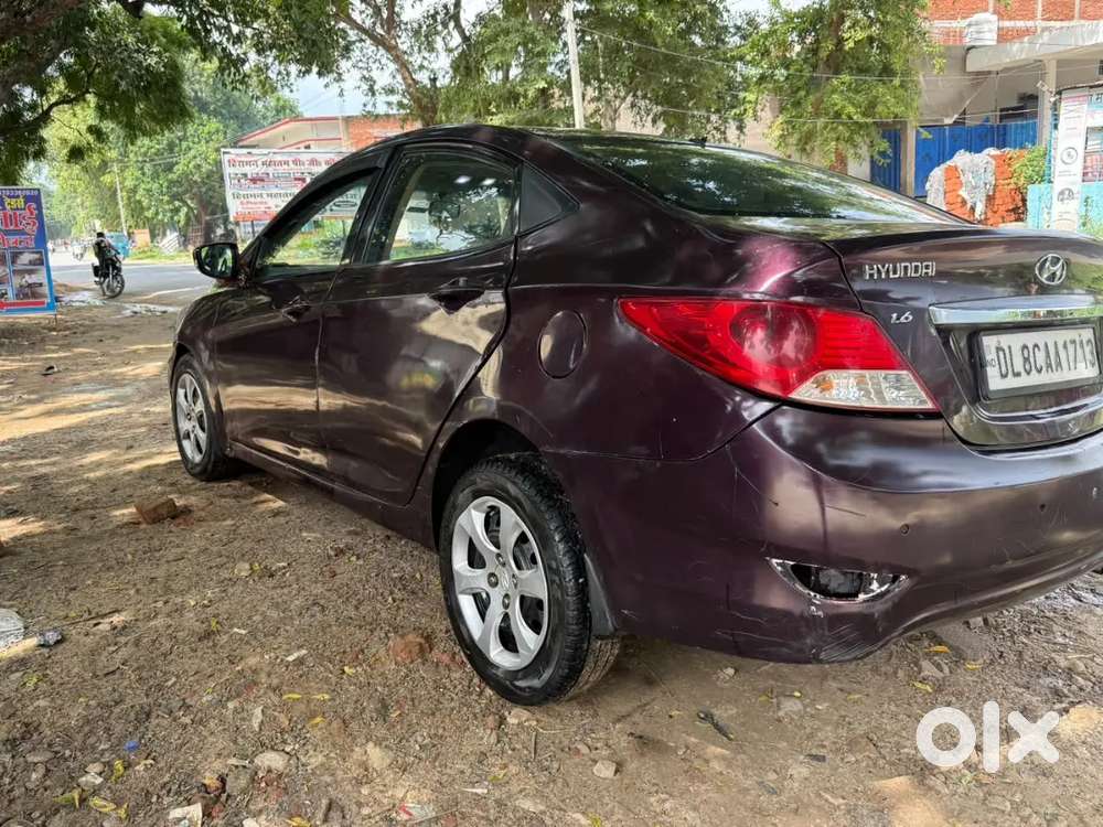 Hyundai Verna Petrol 2012