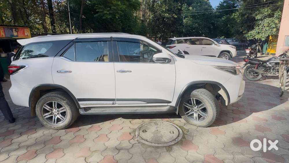 Toyota Fortuner 2023 June ,advocate Driver Diesel Well Maintained