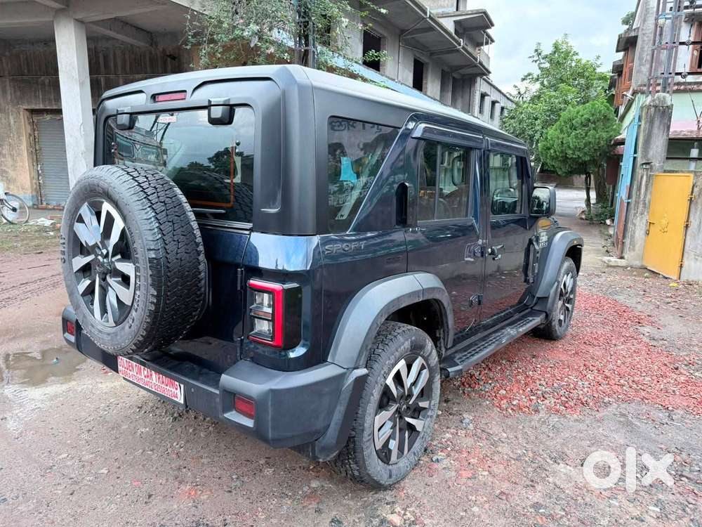 Mahindra Thar Roxx Ax7l Rwd Diesel At, 2025, Diesel