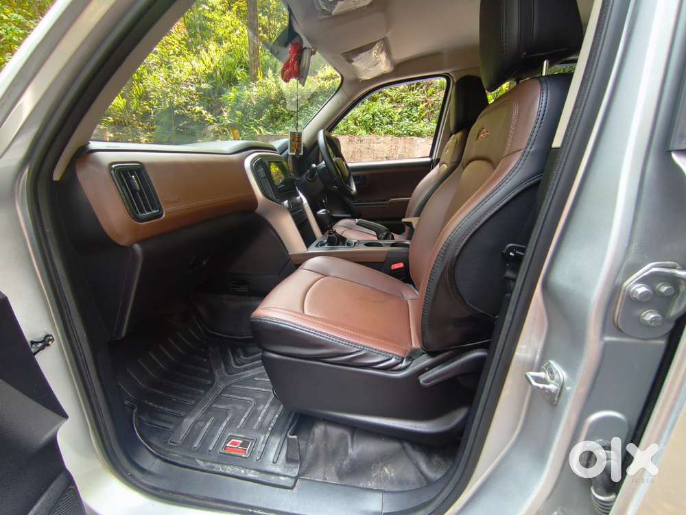 Mahindra Scorpio-n 2.2 Z2 Diesel Mt 7 Str, 2023, Petrol