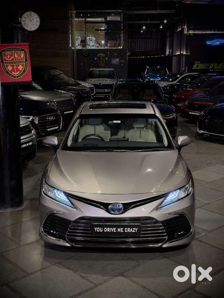 Toyota Camry Hybrid, 2023, Petrol